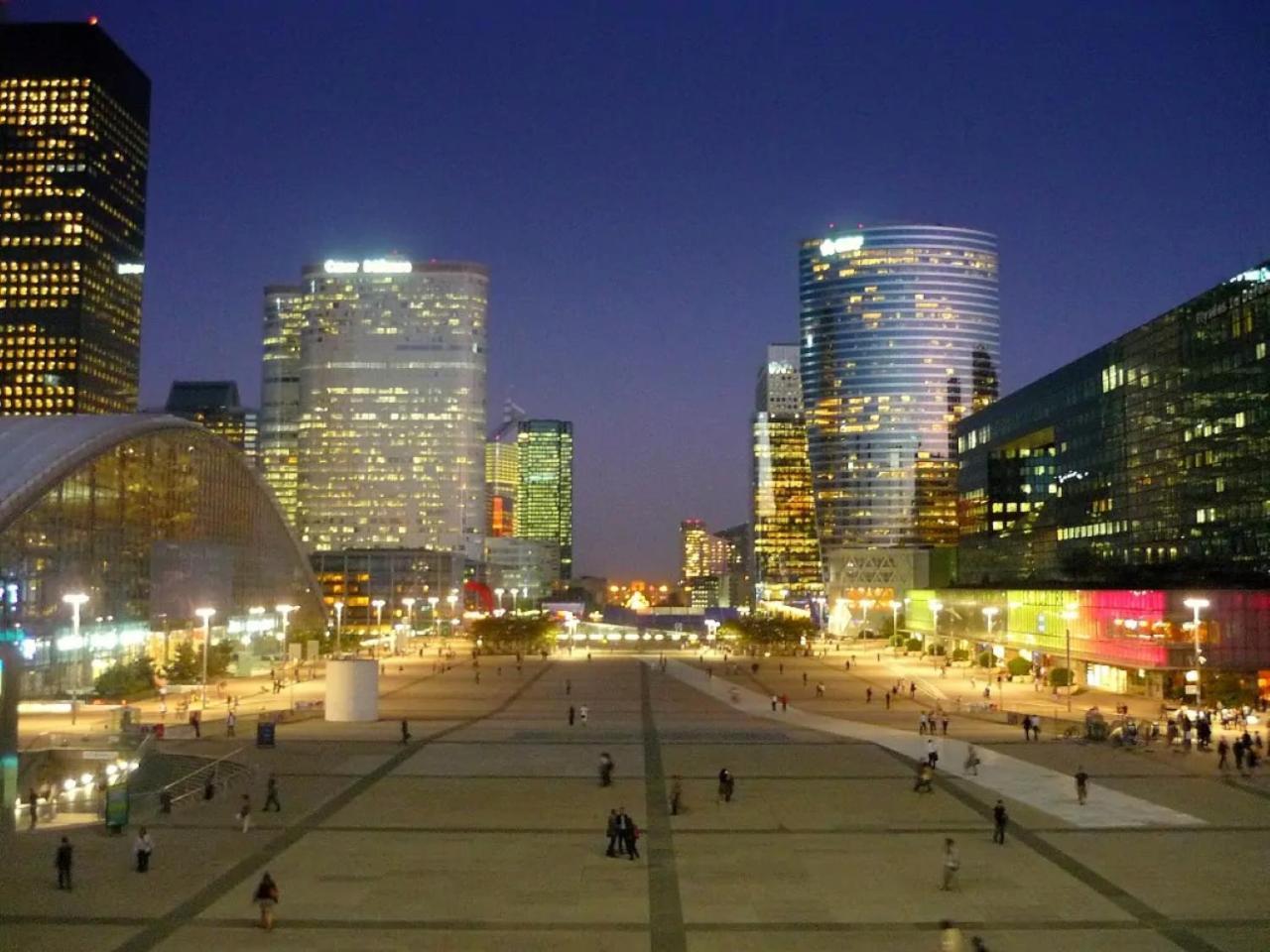 A 10 Min De La Defense Et A 20 Min De Paris Lejlighed Suresnes Eksteriør billede